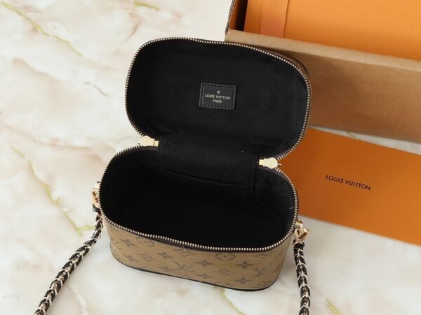 lv vanity bag 19x13x11cm