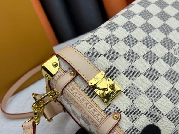 lv cruise bag 21x14x6cm