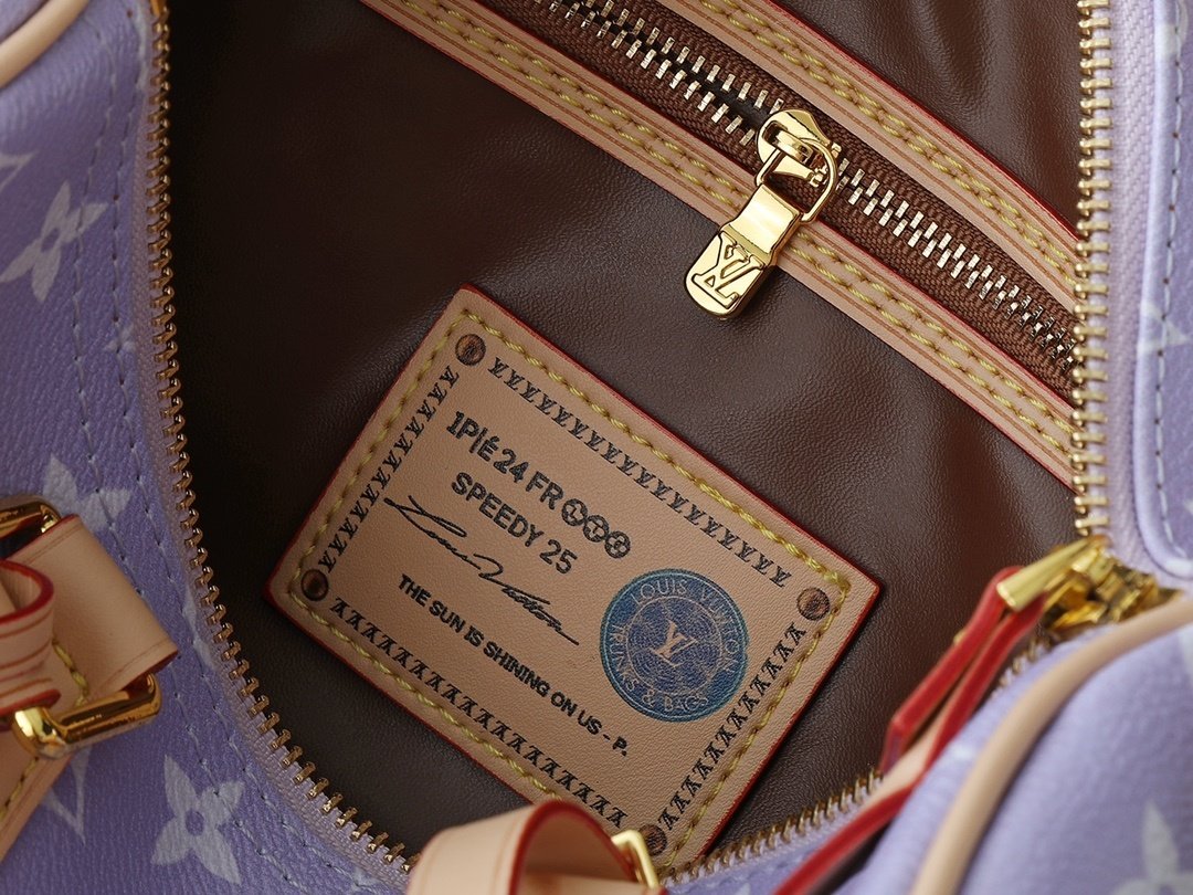 lv speedy p9 bandoulière 40 monogram leather handbag lv speedy p9 bandoulière 40 monogram leather handbag