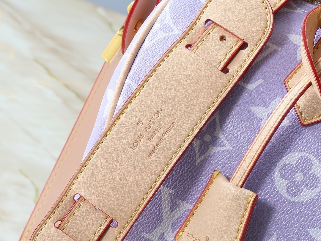 lv speedy p9 bandoulière 40 monogram leather handbag lv speedy p9 bandoulière 40 monogram leather handbag