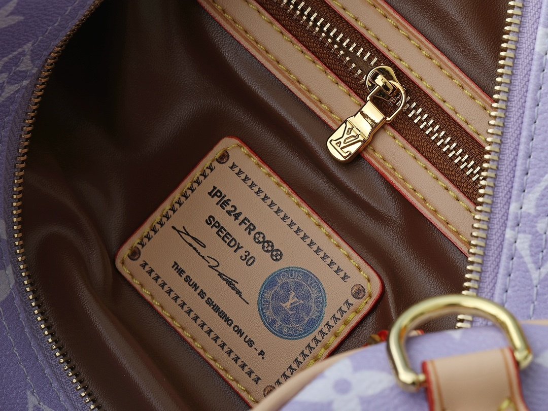 lv speedy p9 bandoulière 40 monogram leather handbag lv speedy p9 bandoulière 40 monogram leather handbag