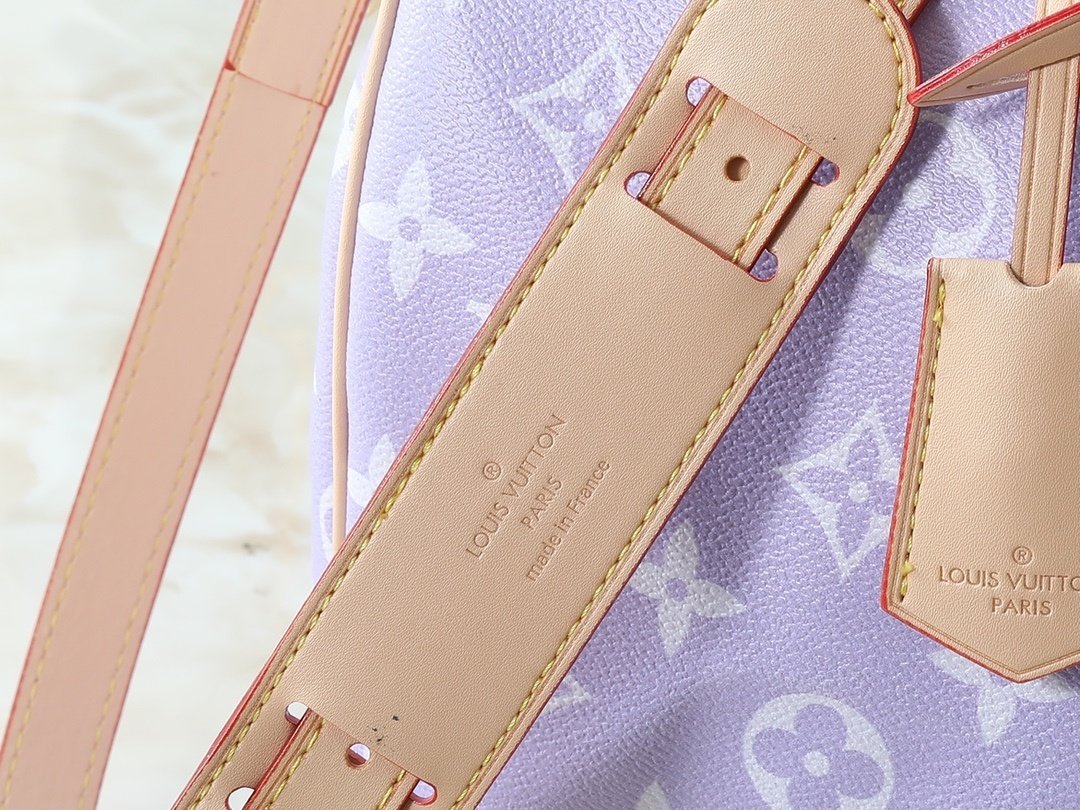 lv speedy p9 bandoulière 40 monogram leather handbag lv speedy p9 bandoulière 40 monogram leather handbag