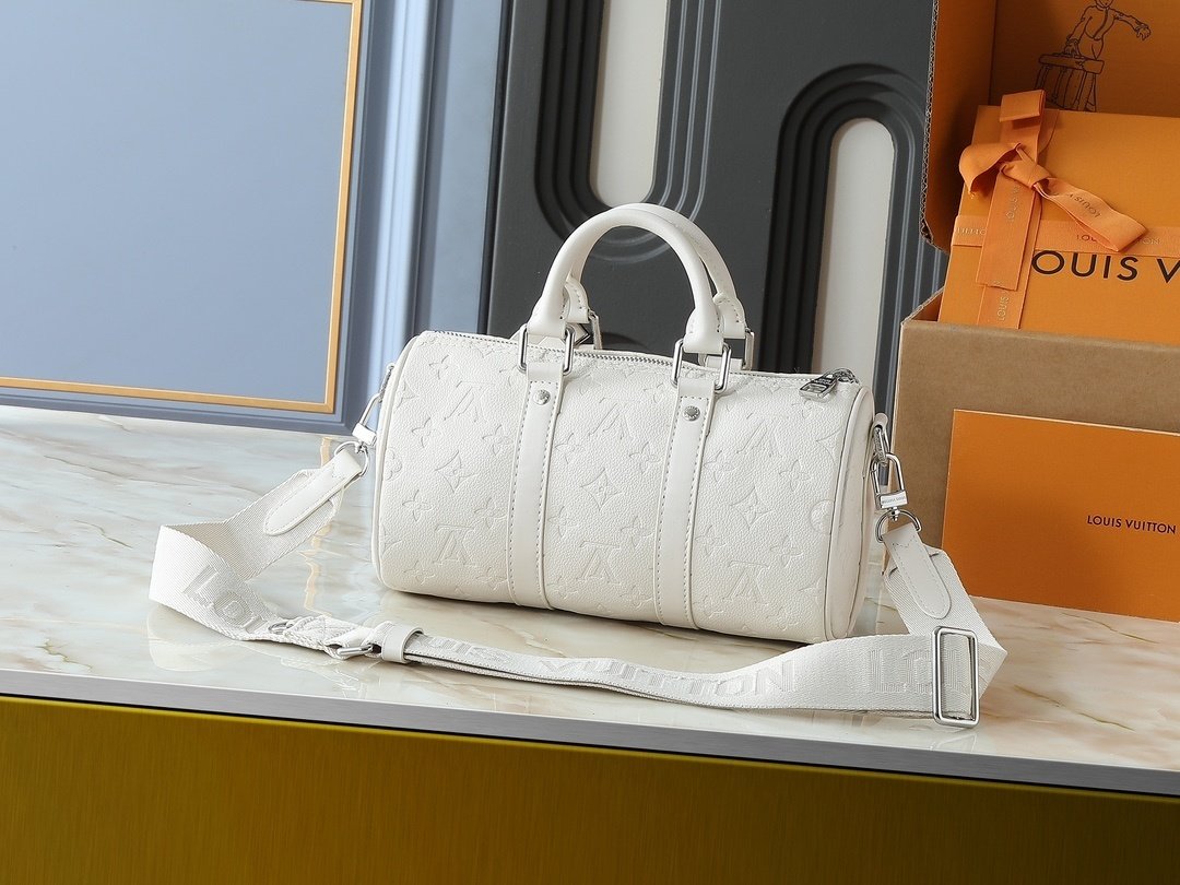 lv wallet on chain bag upgraded version 22.0 x 13.0 x 3.5 cm (复制) (复制) lv wallet on chain bag upgraded version 22.0 x 13.0 x 3.5 cm (复制) (复制)