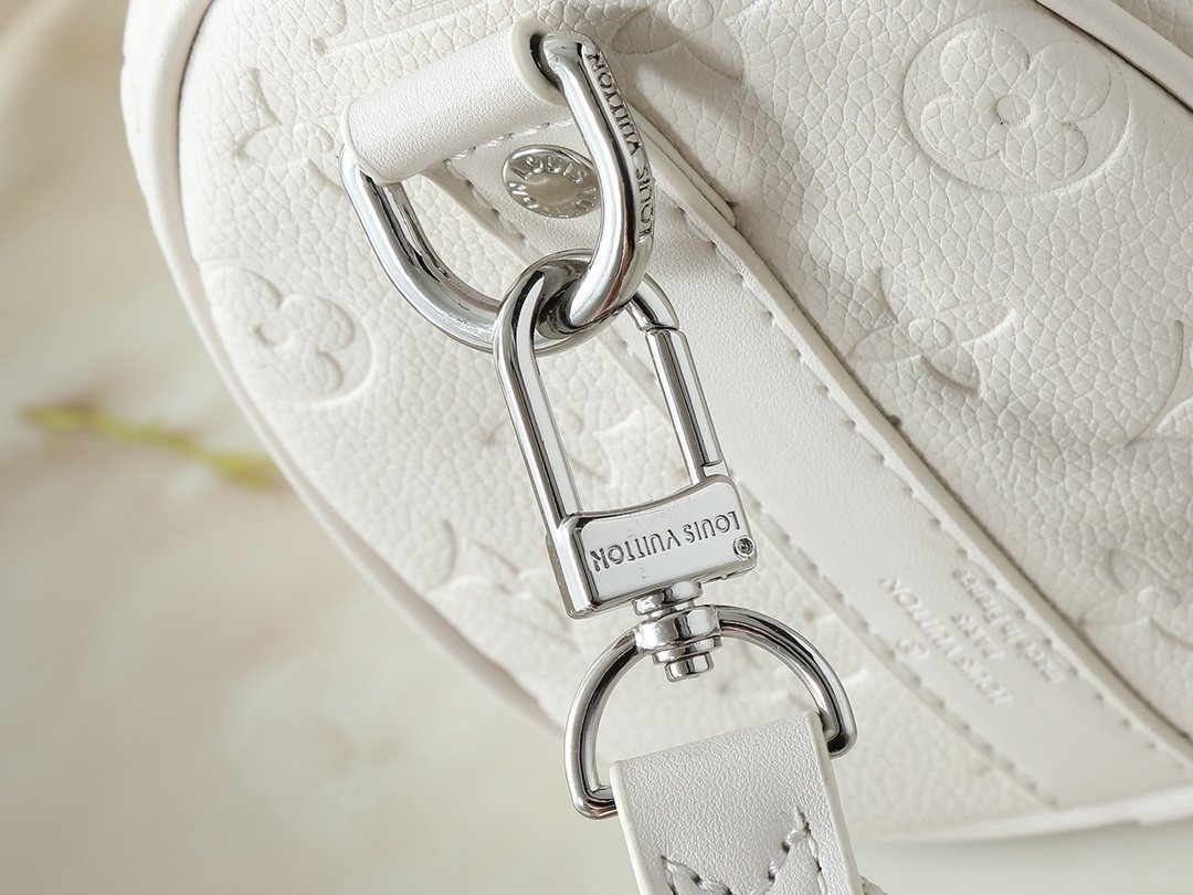 lv wallet on chain bag upgraded version 22.0 x 13.0 x 3.5 cm (复制) (复制) lv wallet on chain bag upgraded version 22.0 x 13.0 x 3.5 cm (复制) (复制)