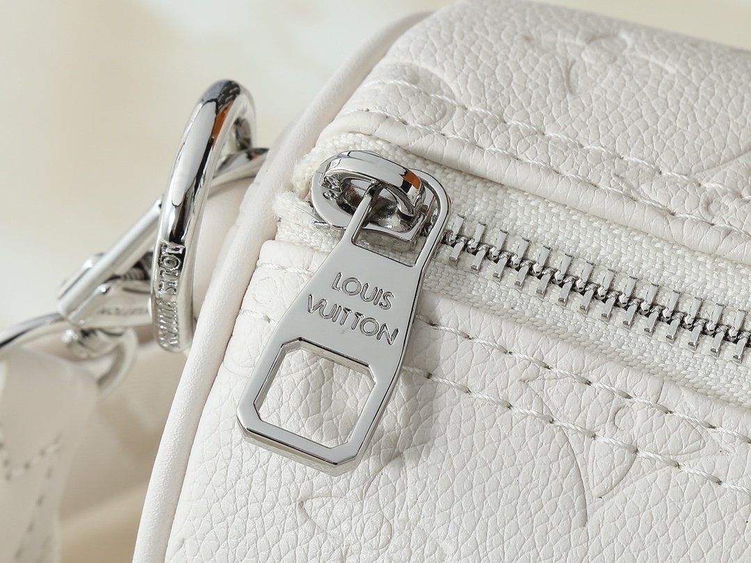 lv wallet on chain bag upgraded version 22.0 x 13.0 x 3.5 cm (复制) (复制) lv wallet on chain bag upgraded version 22.0 x 13.0 x 3.5 cm (复制) (复制)