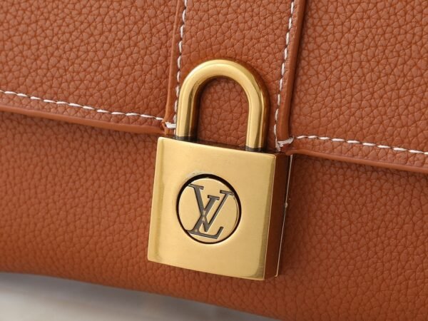 lv wallet on chain bag upgraded version