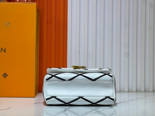 lv twist handbag