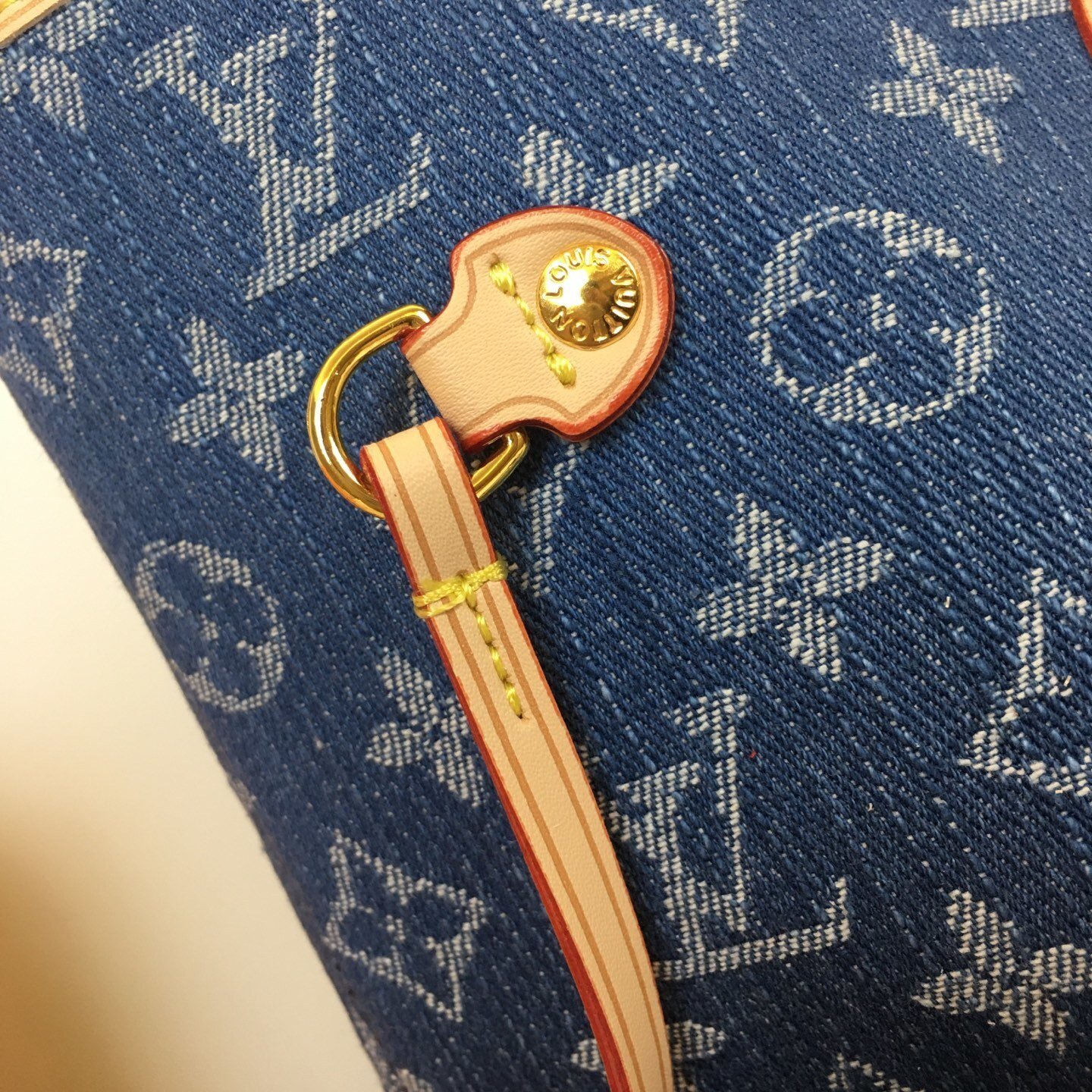 lv neverfull medium denim handbag 31.0 x 28.0 x 14.0 cm lv neverfull medium denim handbag 31.0 x 28.0 x 14.0 cm