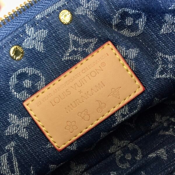 lv 🍒pochette handbag 13 x 4 x 22cm