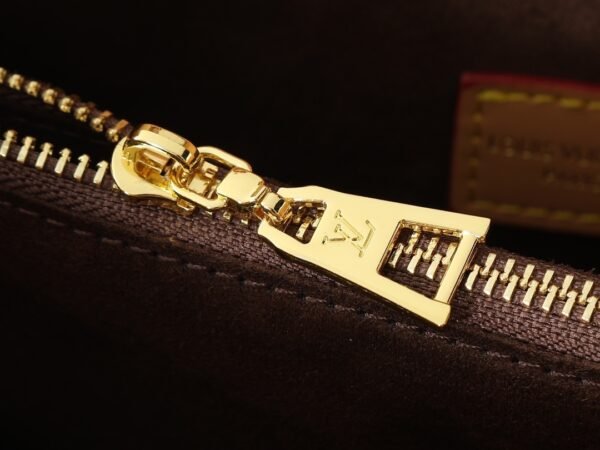 lv avenue mm handbag