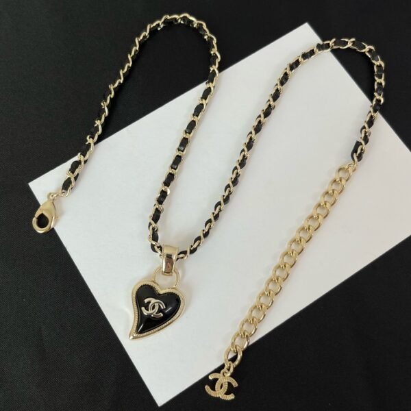 new chanel style set