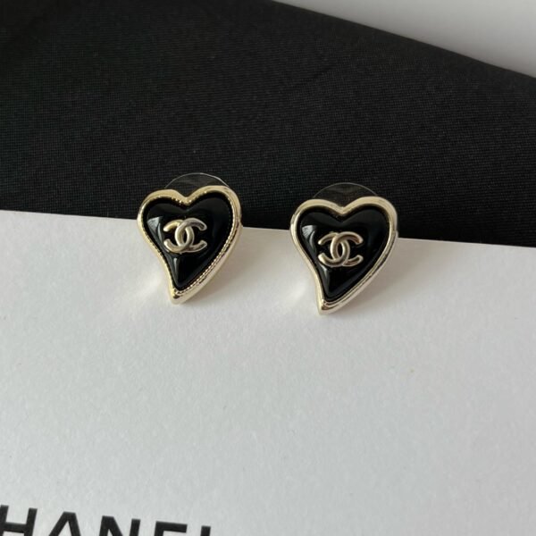 new chanel style set