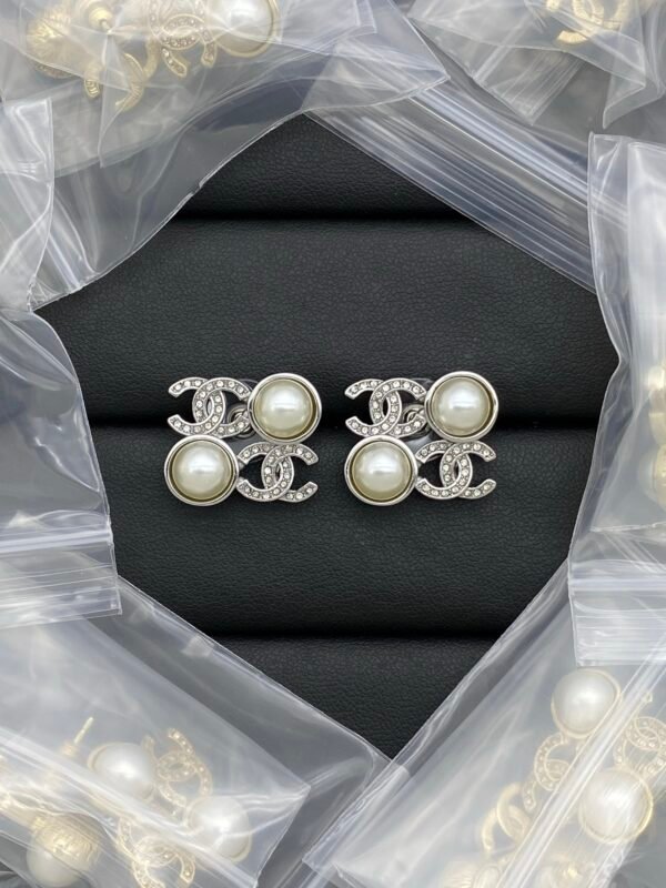 chanel set necklace earring (复制)