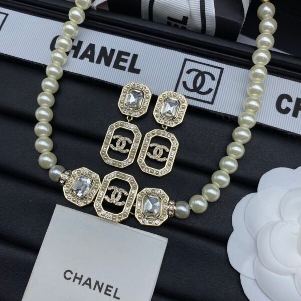 chanel set necklace bracelet (复制)