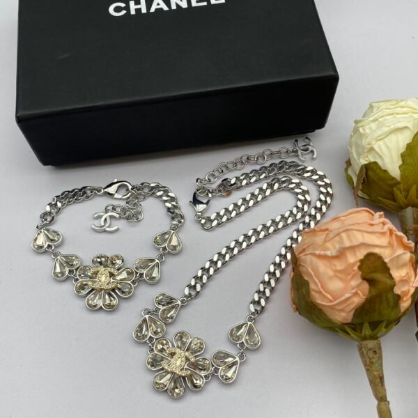 chanel set necklace bracelet