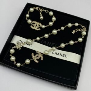 chanel set necklace bracelet earring (复制)