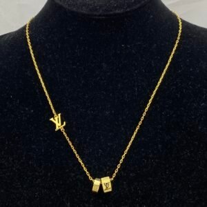 lv bracelet (复制)