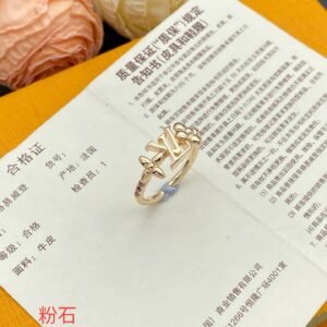 lv necklace bracelet (复制)