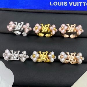 lv bracelet (复制)