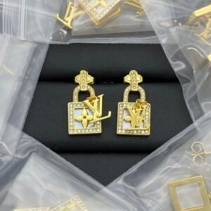 lv earring (复制)