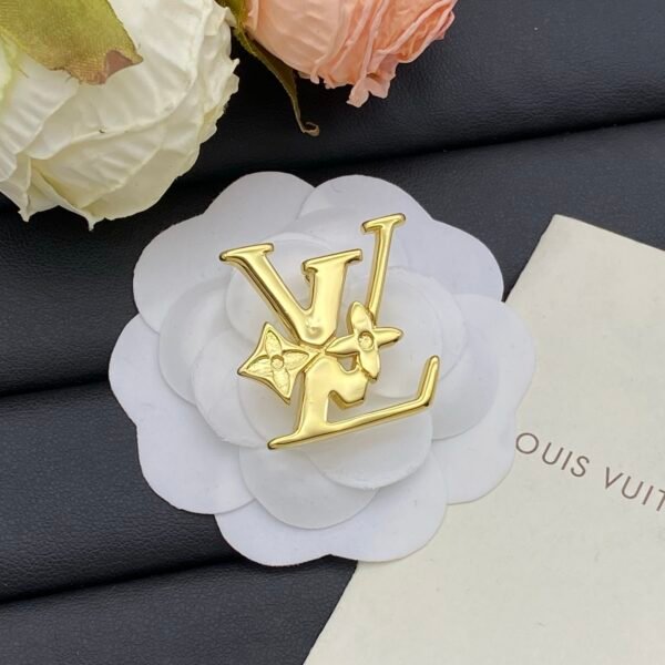 lv earring (复制)