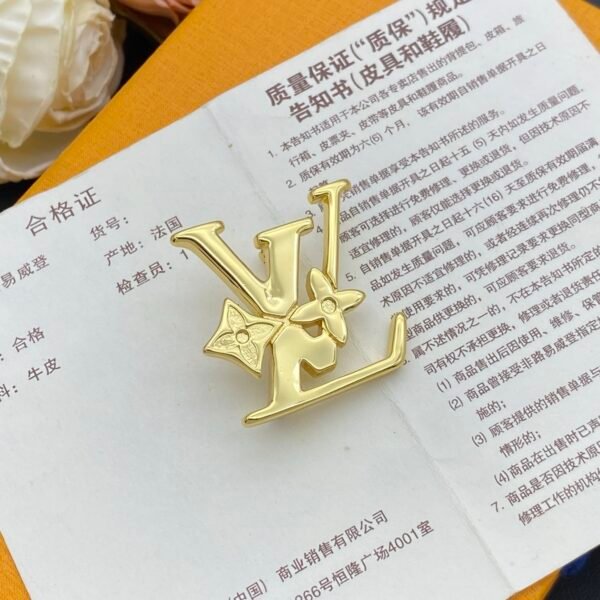 lv earring (复制)