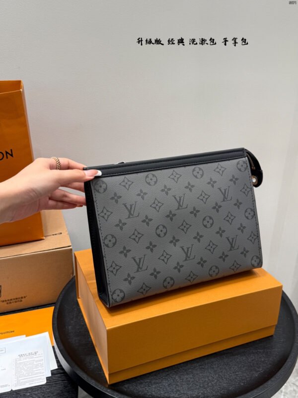 lv classic toiletry bag / men's clutch bag (new arrival)