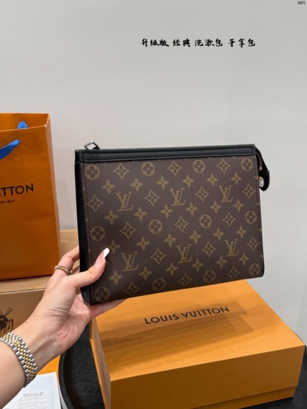 lv classic toiletry bag / men's clutch bag (new arrival)