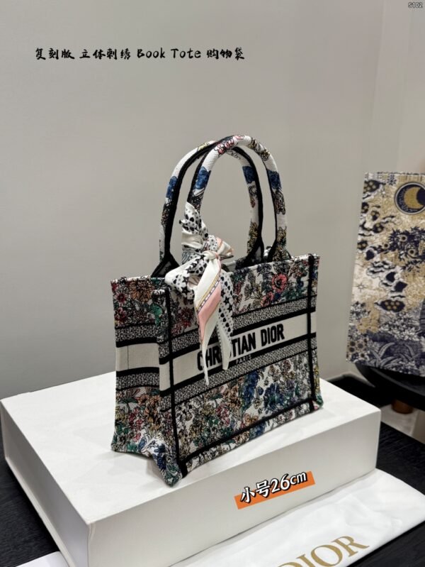 dior new floral tote bag
