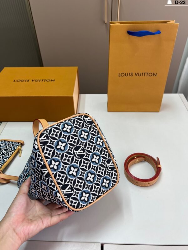 lv denim neverfull shopping bag (复制)
