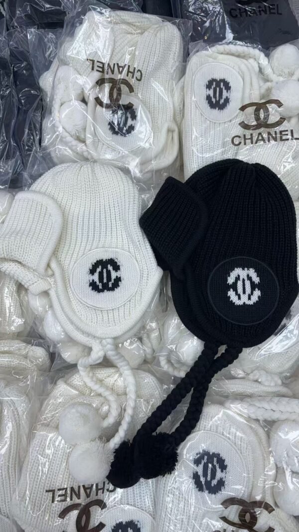 chanel hat (复制)