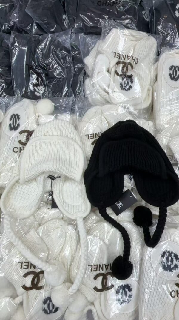 chanel hat (复制)