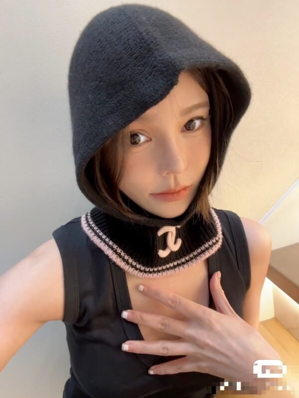 chanel hat (复制)