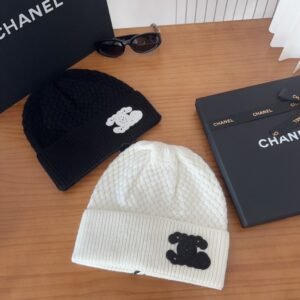 chanel hat (复制)