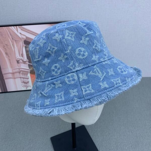 lv hat (复制)