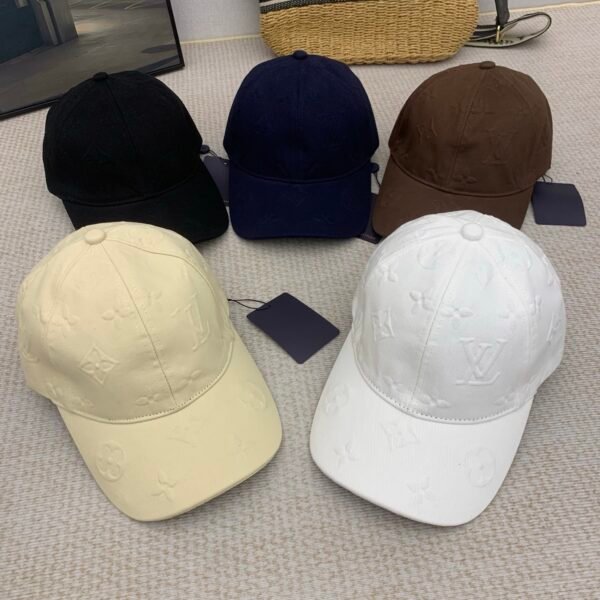 lv hat (复制)