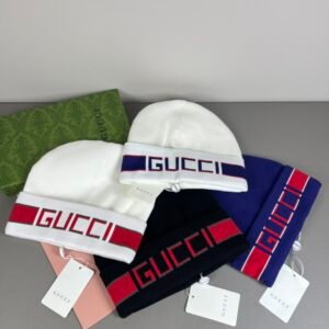 miumiu hat (复制)