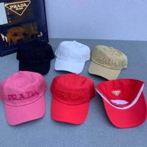 gucci hat (复制)