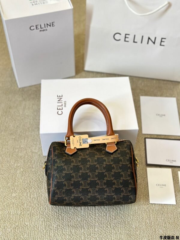 céline boston pillow bag 19×15cm cowhide version