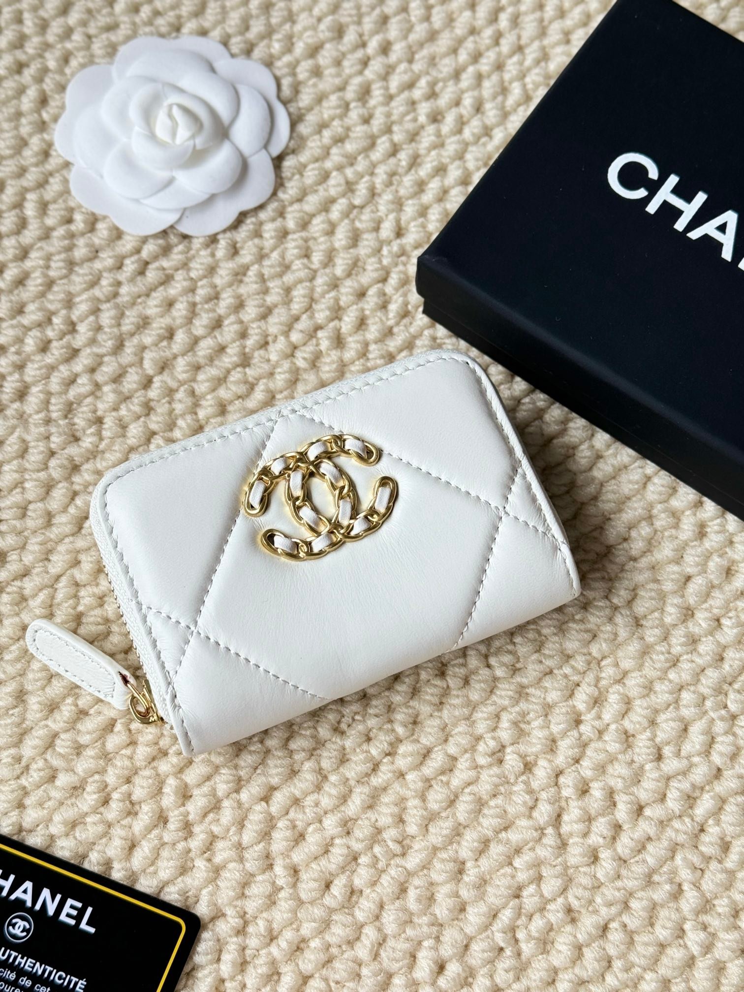 chanel card holder & coin purse real leather chanel card holder & coin purse real leather