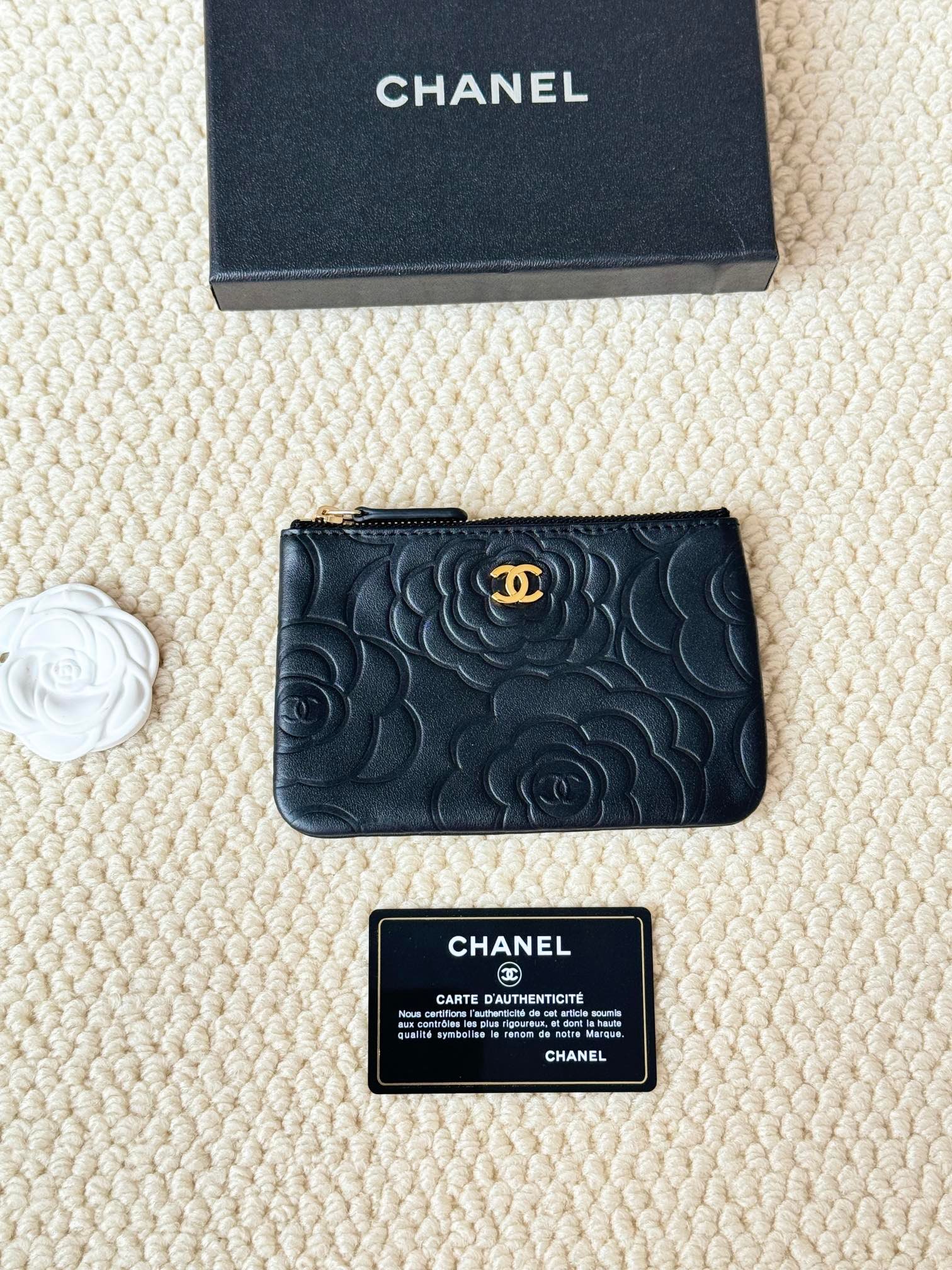 chanel classic caviar coin bag 15×8.5cm chanel classic caviar coin bag 15×8.5cm