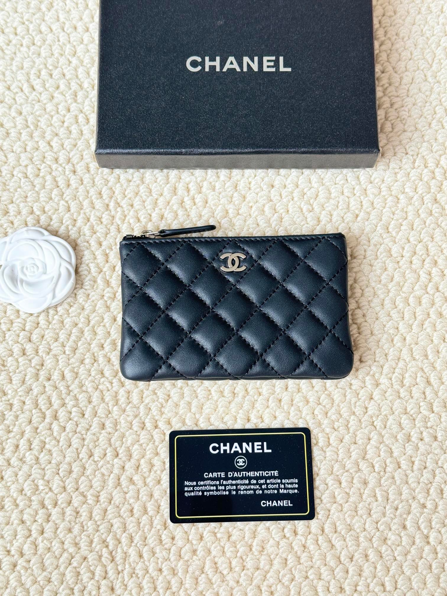 chanel classic caviar coin bag 15×8.5cm chanel classic caviar coin bag 15×8.5cm