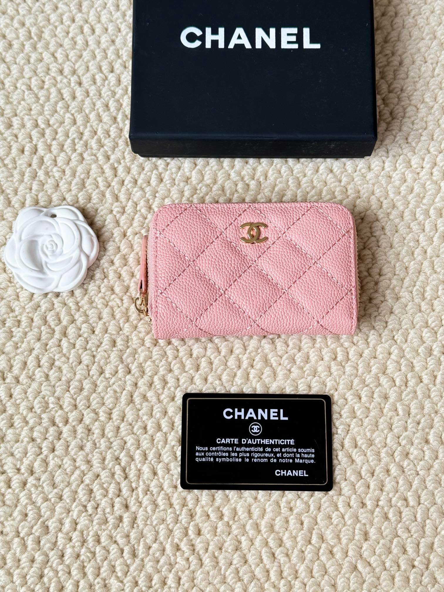 chanel lambskin series card holder & coin purse chanel lambskin series card holder & coin purse