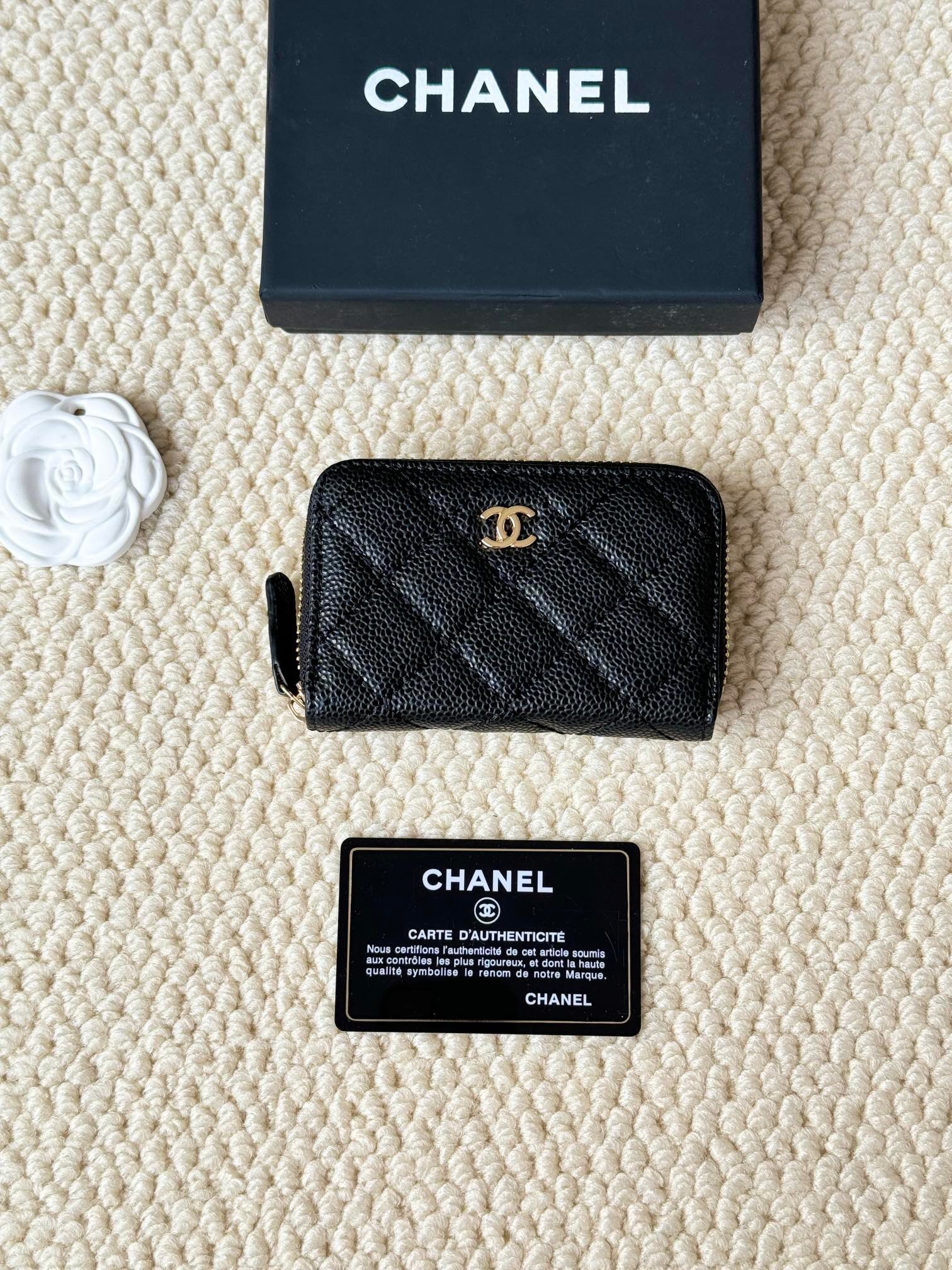 chanel lambskin series card holder & coin purse chanel lambskin series card holder & coin purse