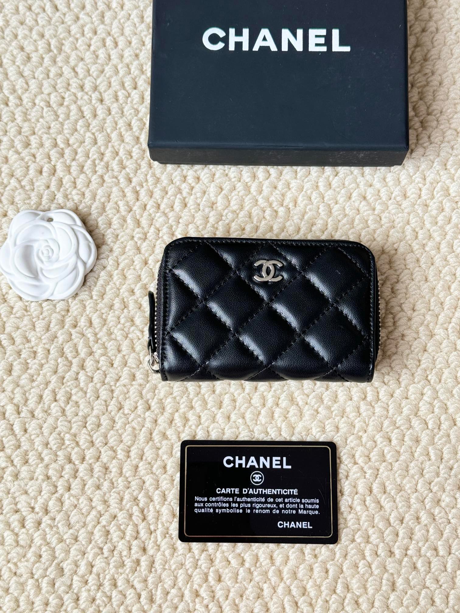 chanel lambskin series card holder & coin purse chanel lambskin series card holder & coin purse