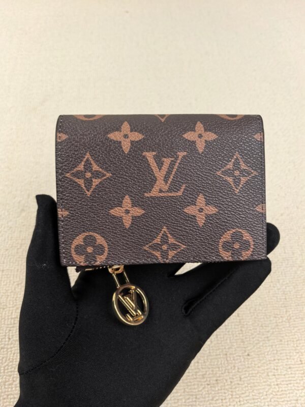 lv wallet
