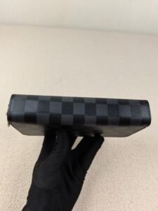 lv wallet