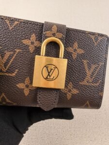 lv wallet