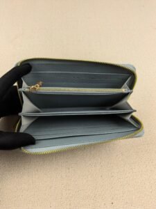 lv wallet