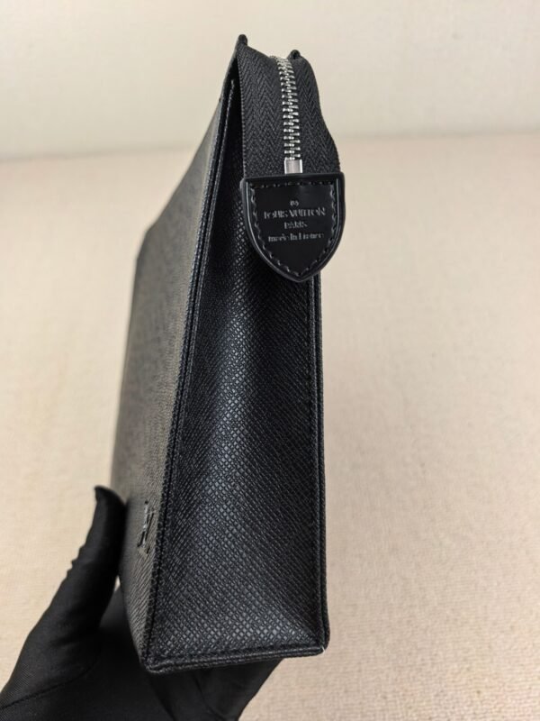 lv wash bag 26*20*5cm